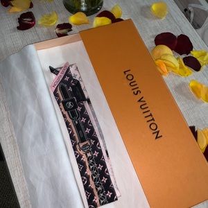 Louis Vuitton Rising Confidential Bandeau …